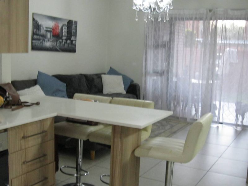Modern 2-Bed Ground Floor Apartment with Private Garden — Prime Location Near Irene Mall - Photo 4