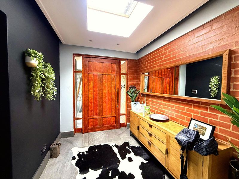 Elevated Luxury for the Modern Family - Complete with vies and Solar - Photo 6