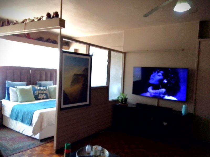 Bachelor Apartment In Durban Central - Photo 3