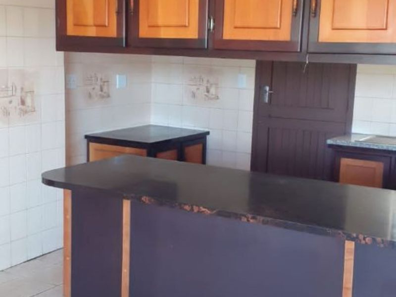 Exceptional Investment Opportunity with Dual Living Potential - Photo 2
