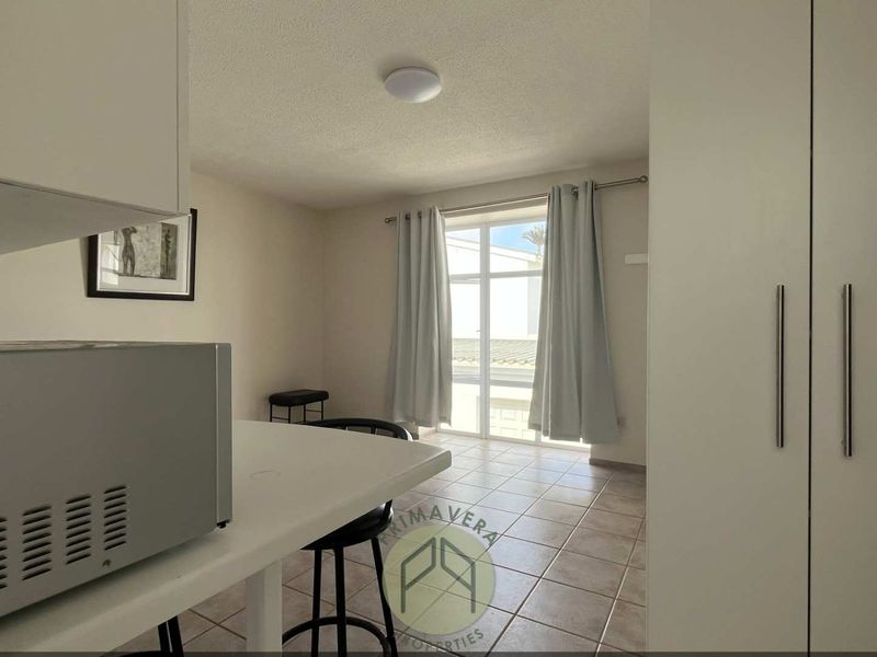 Little gem next to the waves - Photo 2