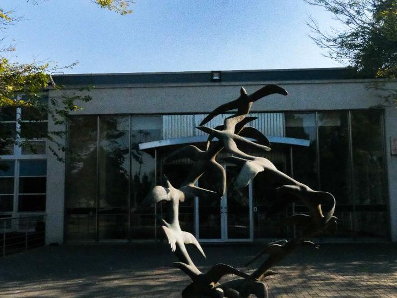 Professional Office Spaces – Perfect for Admin or Coordination Teams - Photo 2