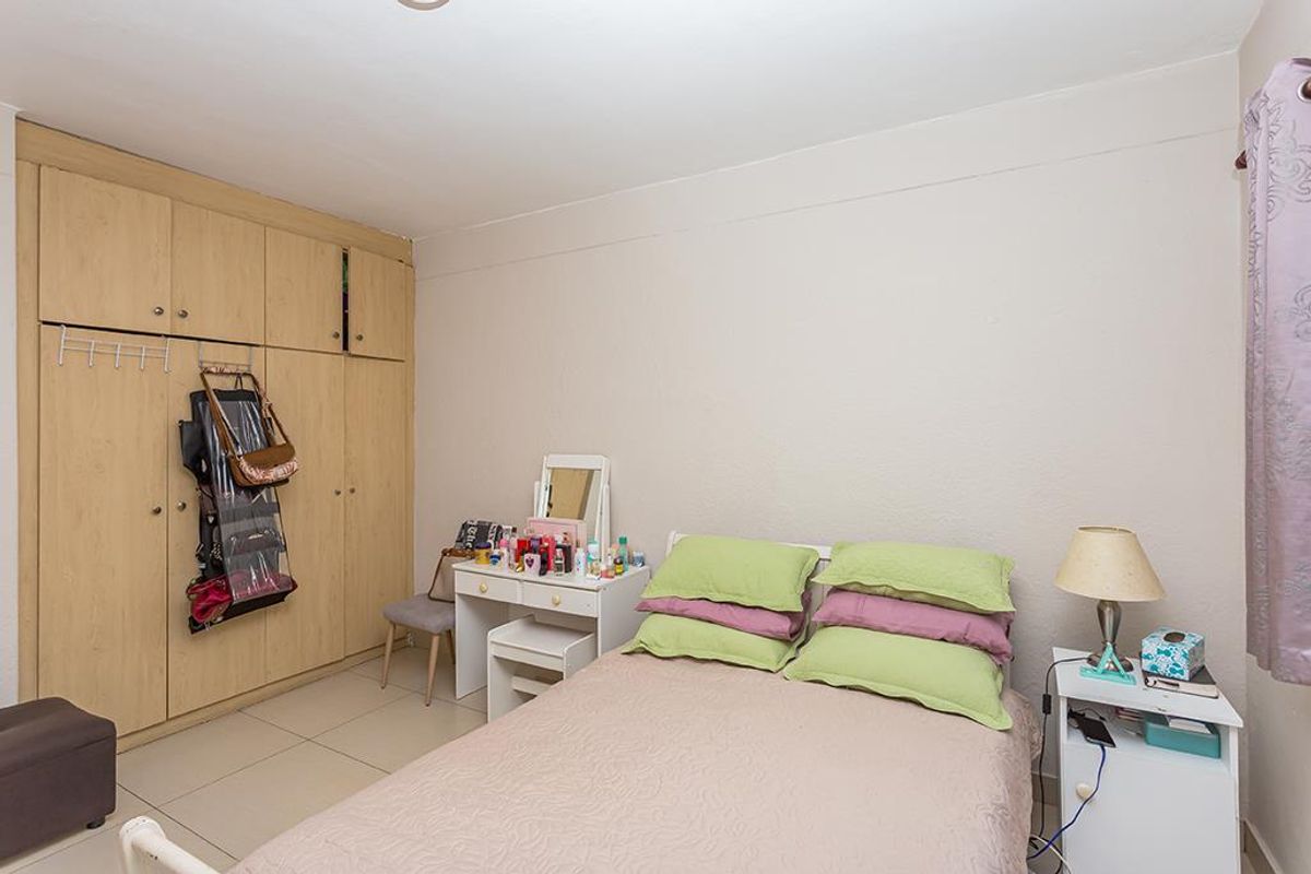 Two Bedroom Ground Floor Apartment - Photo 4