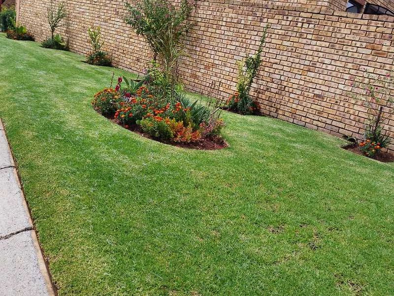 3 Bedroom Duplex to Rent in Brentwood Manor - Photo 4