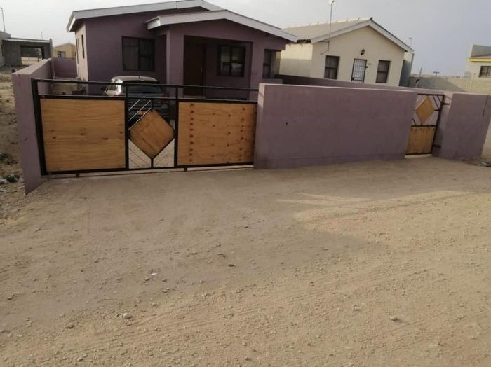 Property #2516458, House For Sale in Arandis Central