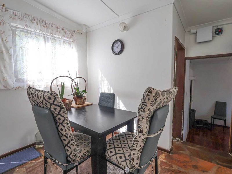 Tranquil 2-Bedroom Simplex in a Small, Peaceful Complex – Perfect for Nature Lovers - Photo 5