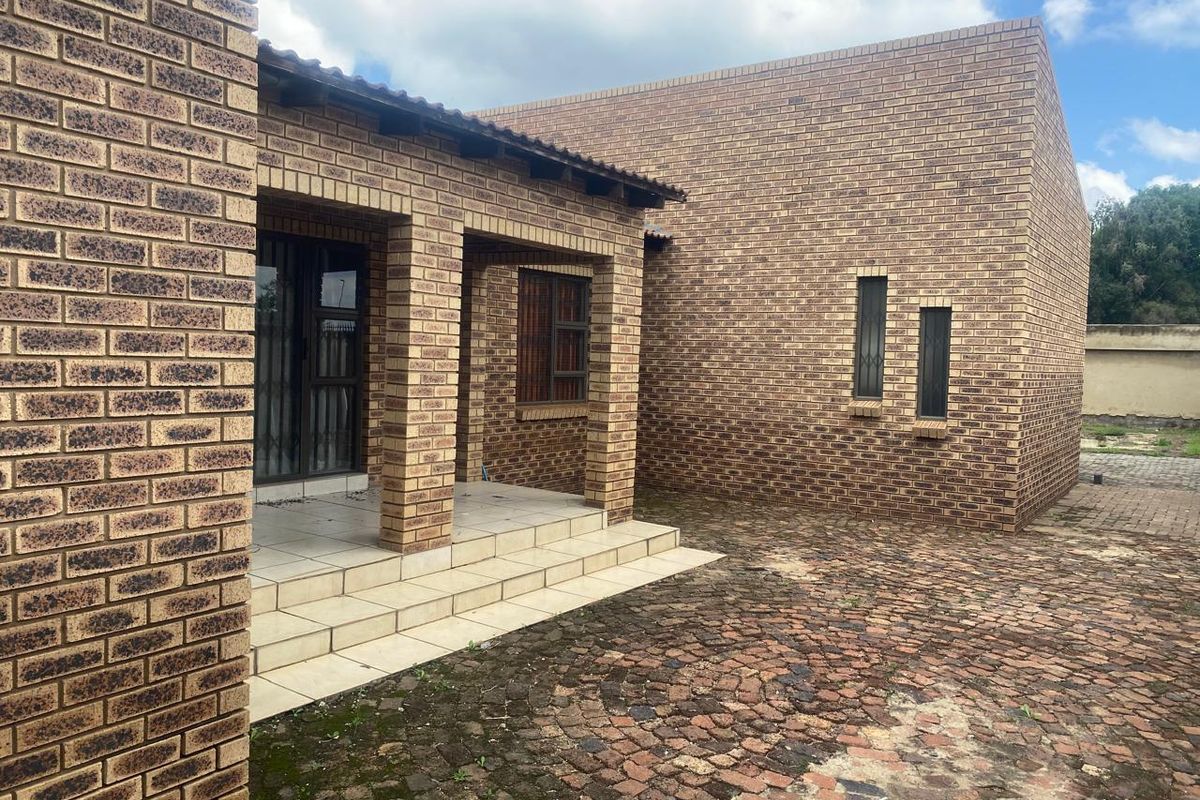 AIRY , SPECIOUS FOR A BIG FAMILY - Photo 4