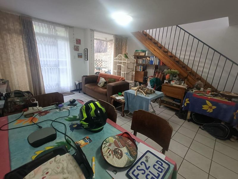 Spacious Duplex for Sale in Established Area of Lyttelton Manor - Photo 7