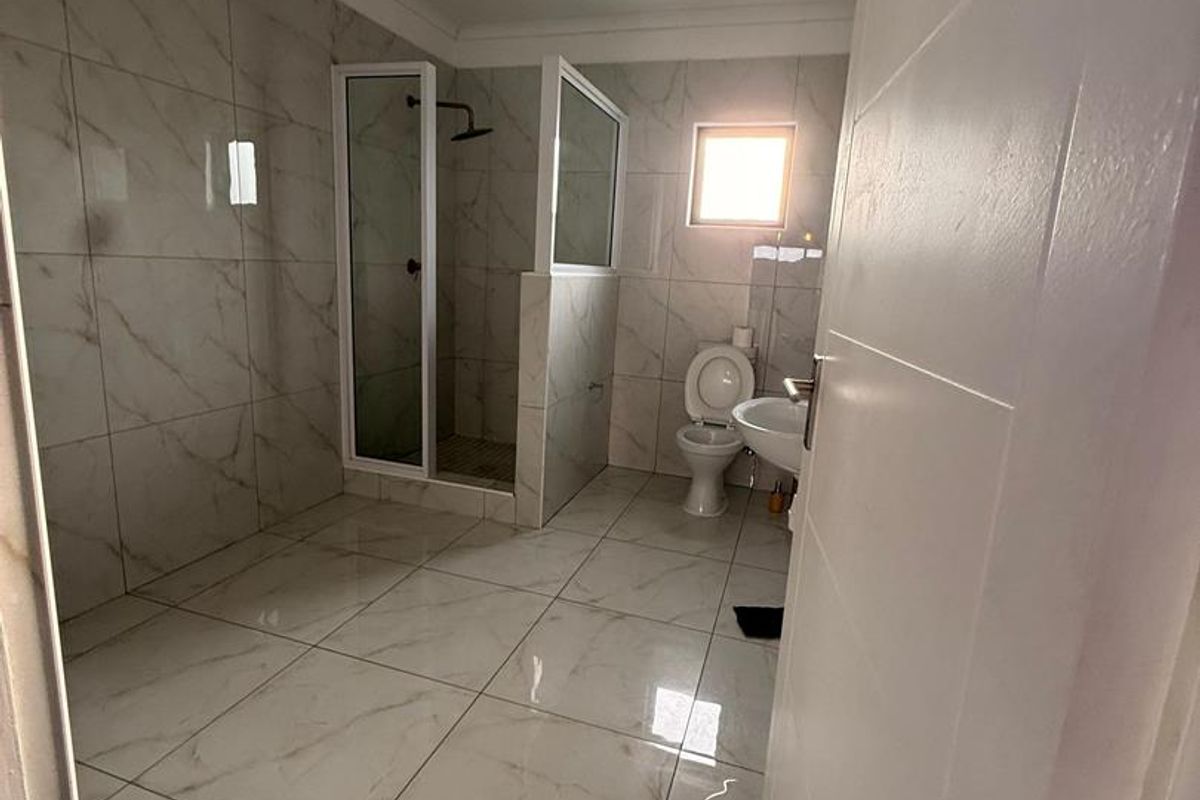 🌊MODERN 2 BEDROOM HOUSE FOR RENT | 📍DOLPHIN BEACH, WALVIS BAY ( Pelican Platz) - Photo 4