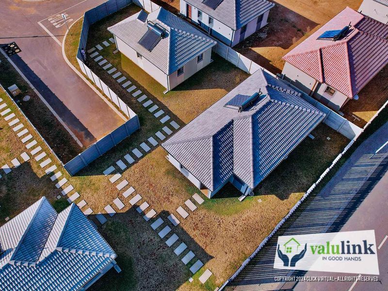 NEW MODDER R 820 600! 3 beds and 2 baths ! - Photo 2