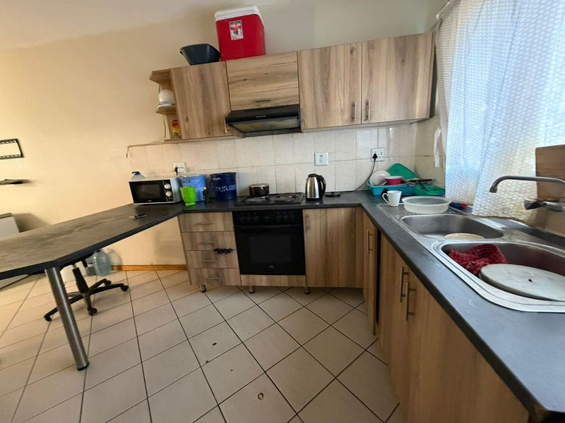 2 Bedroom Apartment For Sale - Tuhafeni Court,  Grysblock - Photo 3