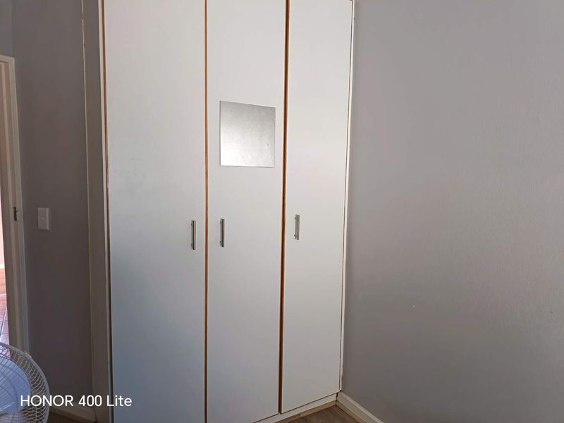 2 Bedroom Apartment in Stellenbosch - Photo 8