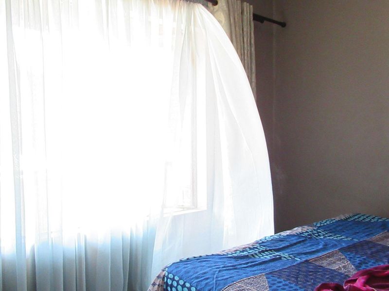 Modern 2-Bedroom Townhouse in Meredale for Sale - Photo 10