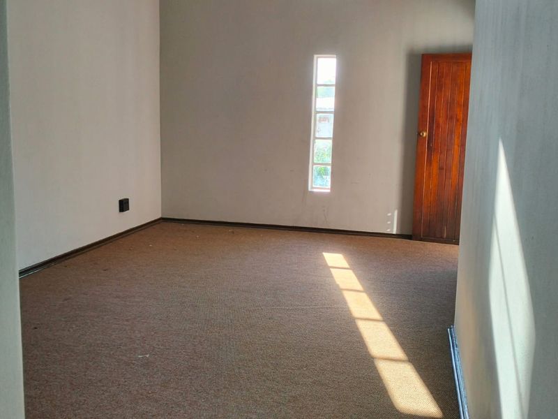 Prime Office to buy in 87 Kellnerstreet, Westdene - Photo 5