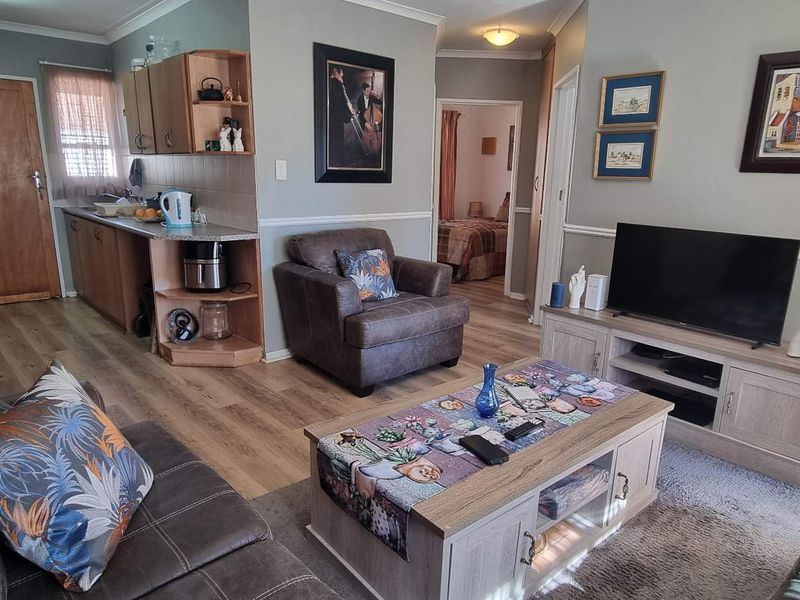 MOVE-IN-READY GEM - Photo 9
