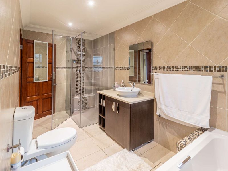 Graceful Living in a Home Designed for Family and Entertaining in a Secured Estate - Photo 10