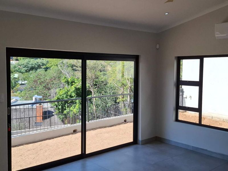 Prime property in the heart of Eros Park - Photo 9