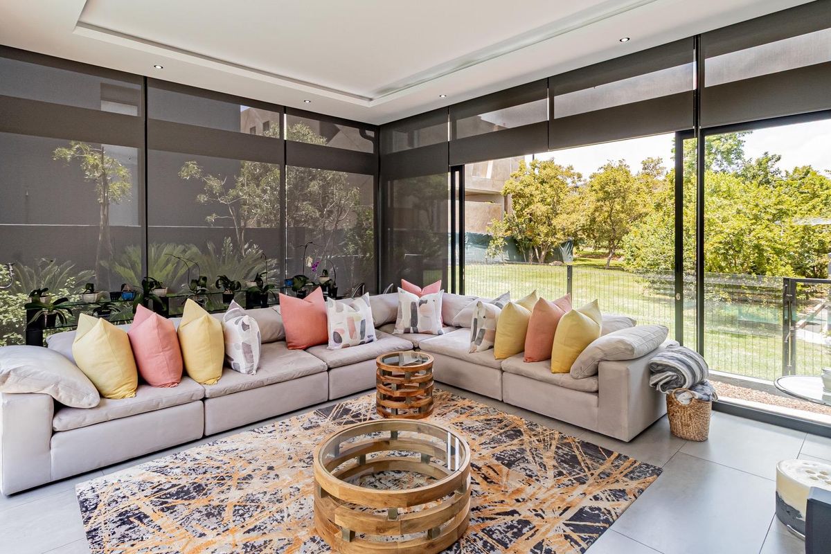 Immaculate 3-Bedroom Single-Storey in Steyn City - Photo 4