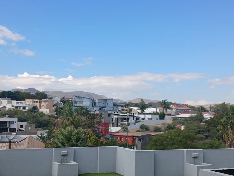 Two Homes, One Exceptional Property in Auasblick - Photo 2