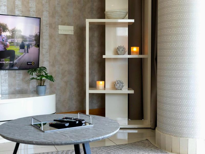Redefine Luxury in 2025 – Fully Furnished 1-Bedroom at The Pearls of Umhlanga - Photo 3