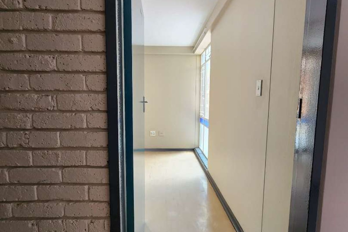 Affordable Single Room Available – 40 Troye Street, Sunnyside. - Photo 5