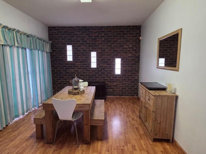 A Hidden Gem of Space, Character &amp; Tropical Charm Situated in Ocean view area - Photo 8