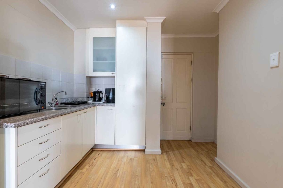 Spacious Studio Apartment for Sale - Photo 2