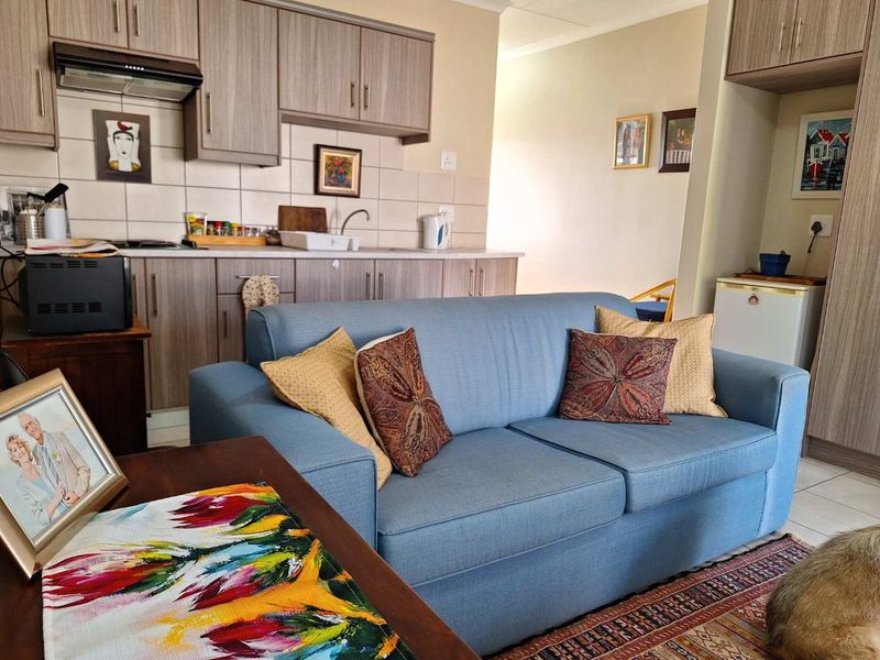 Fantastic Over 50's Convenient Living - Photo 5