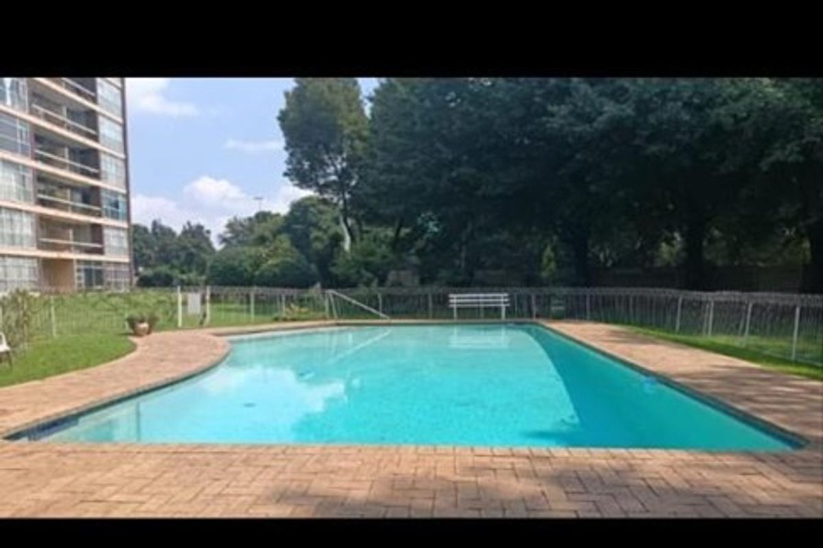 Apartment For Sale in Germiston - Photo 4