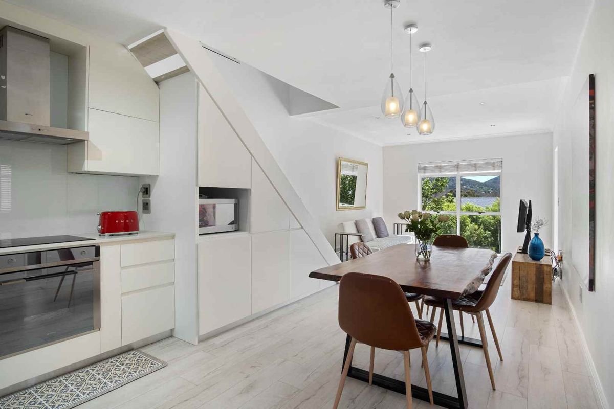 Modern Duplex apartment in Secure Hout Bay Estate - Photo 3