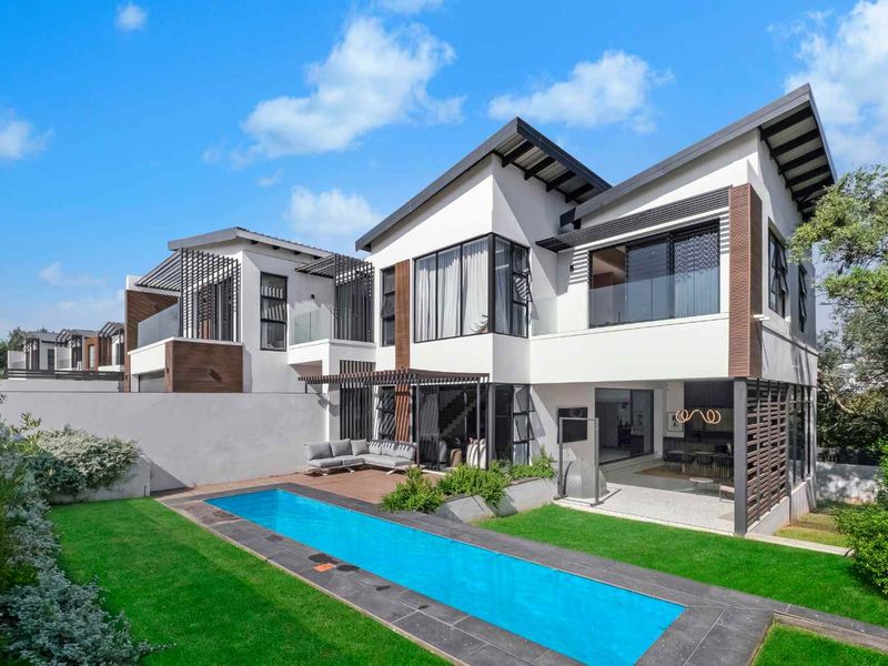 4 Bedroom House for Sale in Helderfontein Estate - Photo 8