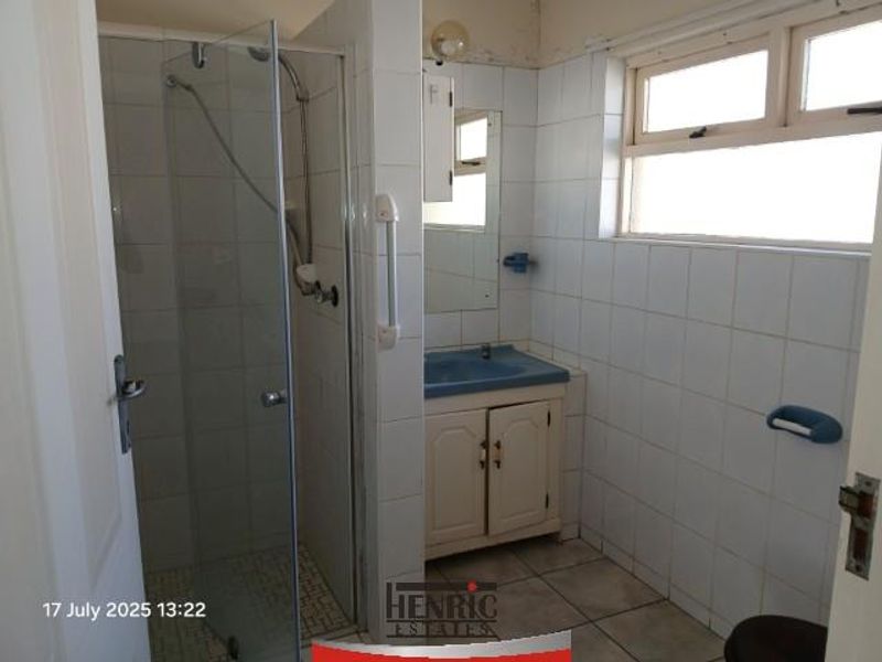 Renovator's dream in Hermes, Walvis Bay, for Sale - Photo 9
