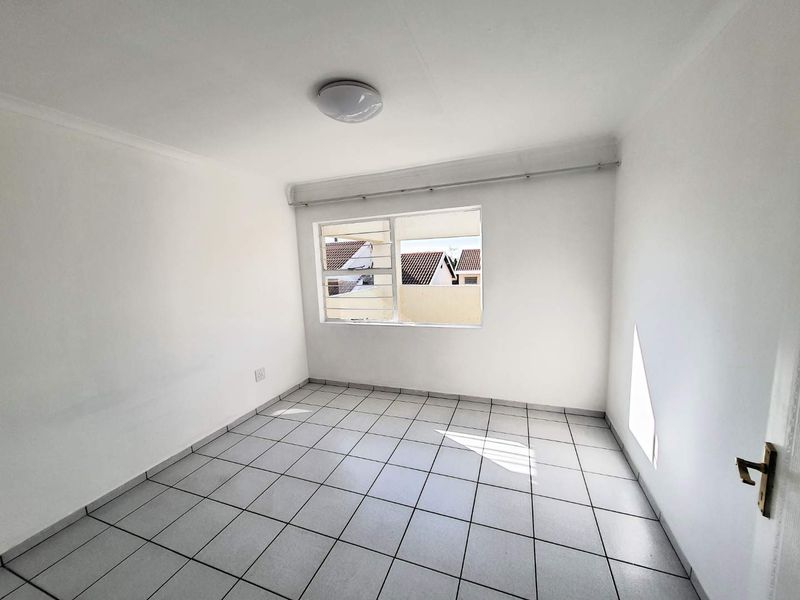 Perfectly positioned 1 Bedroom Apartment - Photo 10