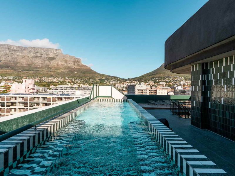 Studio apartment in Cape Town City Centre - Photo 1