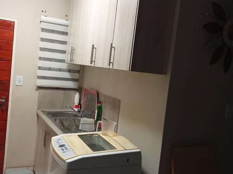 2 Bedroom House For Sale In Lehae - Photo 2