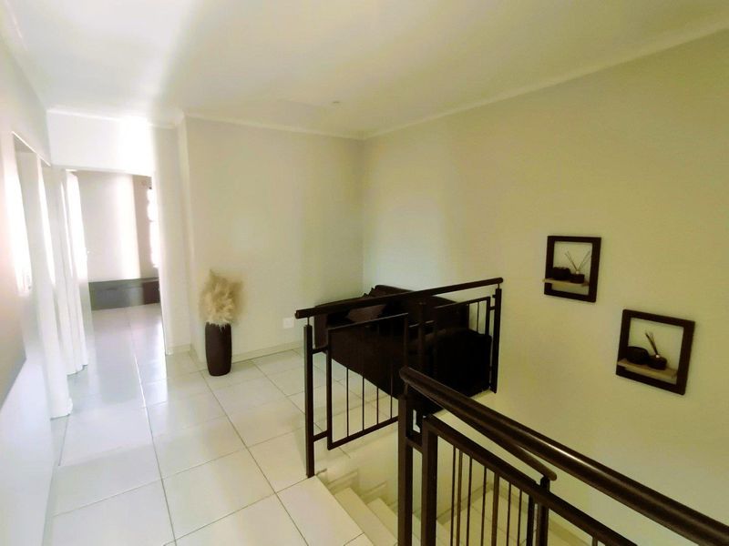Spacious 4-Bedroom Duplex in Secure Estate - Photo 10