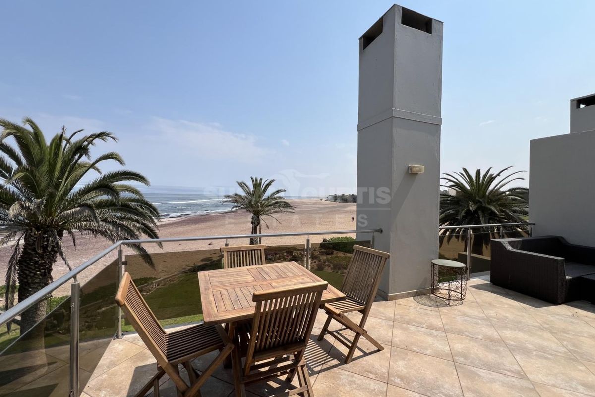 BEACHFRONT TOWNHOUSE - Photo 5