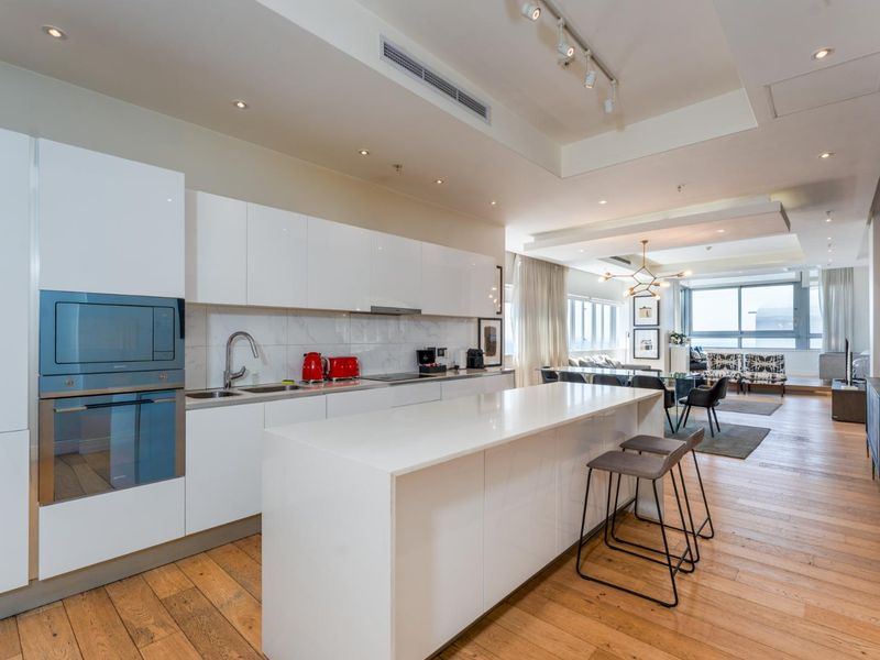 3 Bedroom Air-BnB Penthouse - Photo 3