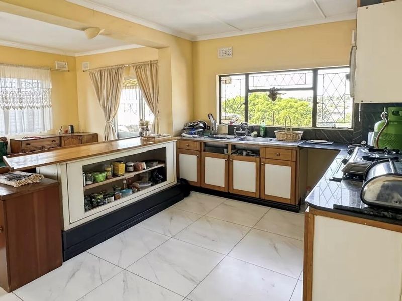 3 Bedroom House with 2 Bedroom Flatlet for Sale in Newholme, Pietermaritzburg - Photo 4