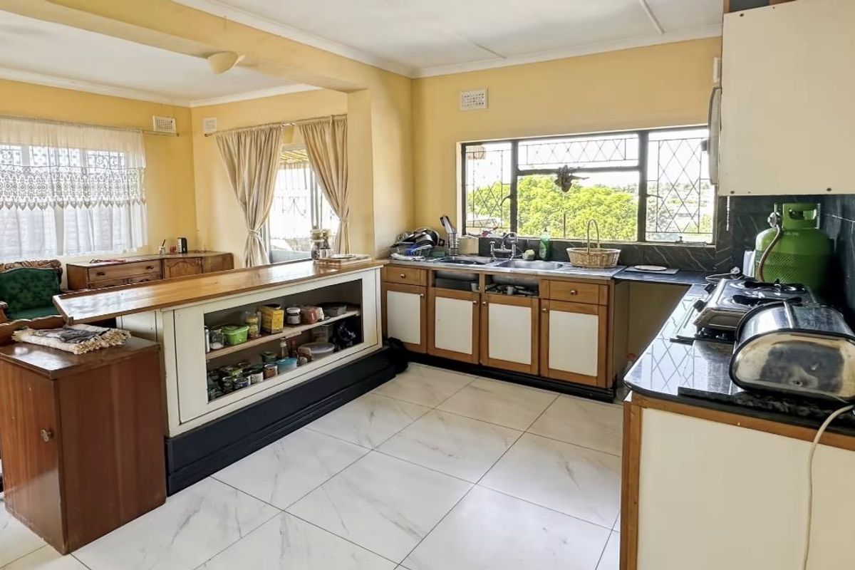 3 Bedroom House with 2 Bedroom Flatlet for Sale in Raisethorpe, Newholme, Pietermaritzburg - Photo 4