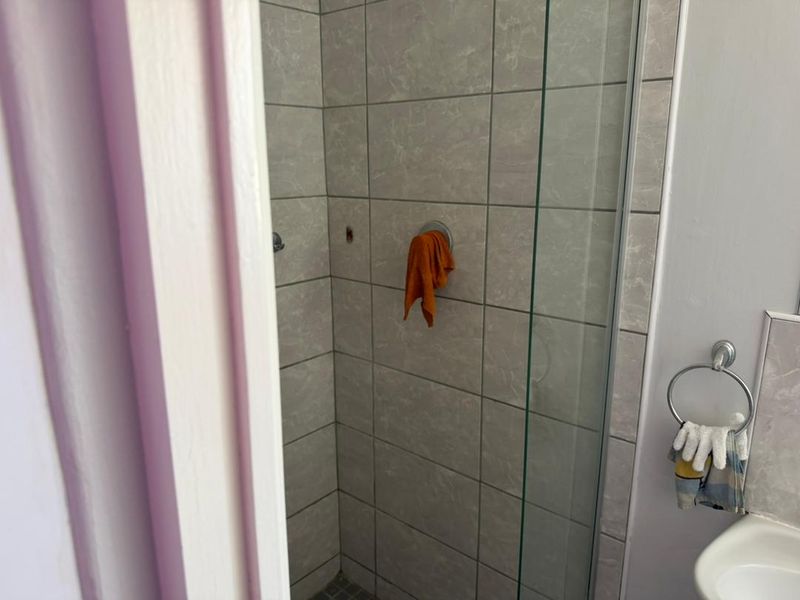 FOR SALE: 3 BEDROOM FREESTANDING TOWNHOUSE - OTJOMUISE EXTENSION 10 - Photo 9