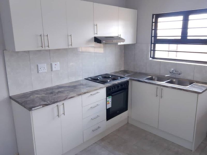 Brand new 3 Bedroom House for sale in Heroes Park, Otjiwarongo. - Photo 2