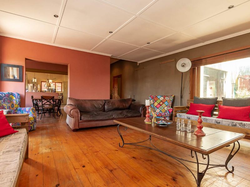 OPPORTUNITY KNOCKS - Photo 9