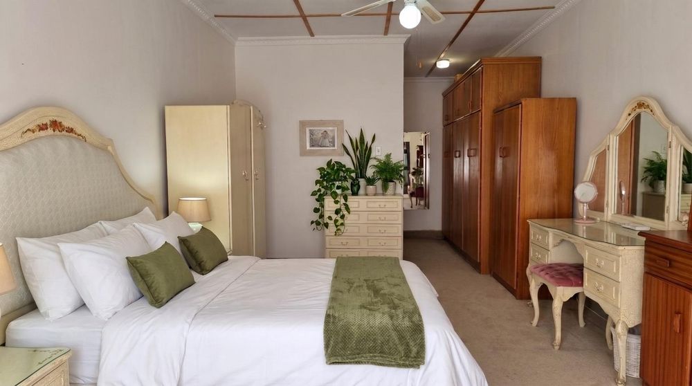 Main bedroom ensuite