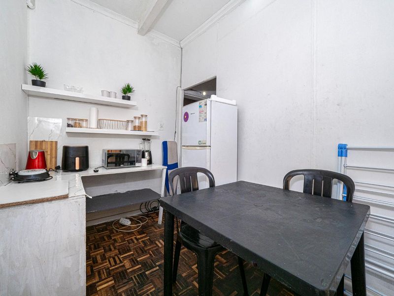 Small Semi for Sale in Mowbray - R1,35m - Photo 4