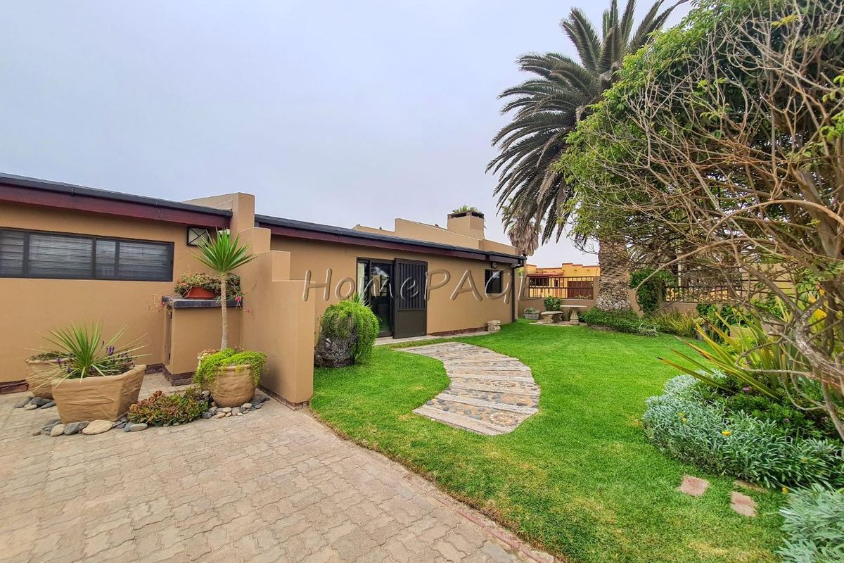 Ext 4, Henties Bay:  Stunning, spacious 4 Bedr Home is for Sale - Photo 2