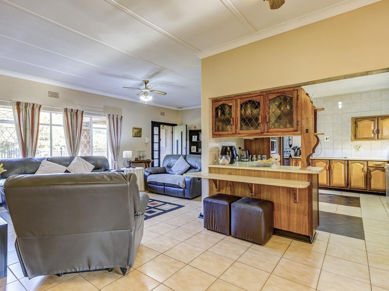 SUPER NEAT AND SPACIOUS HOME WITH SUPERB FLATLET - Photo 6