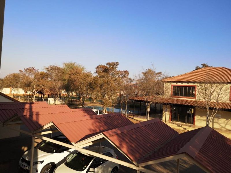 Bachelor Apartment to rent in the Peaceful Oukraal Apartments! - Photo 7