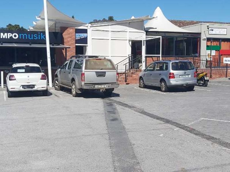 Mixed use Premises to let on Main Road Walmer. - Photo 7