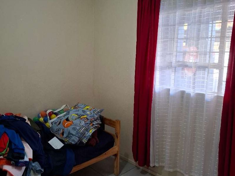 Spacious 3 bedroom flat in La Montagne - Photo 10